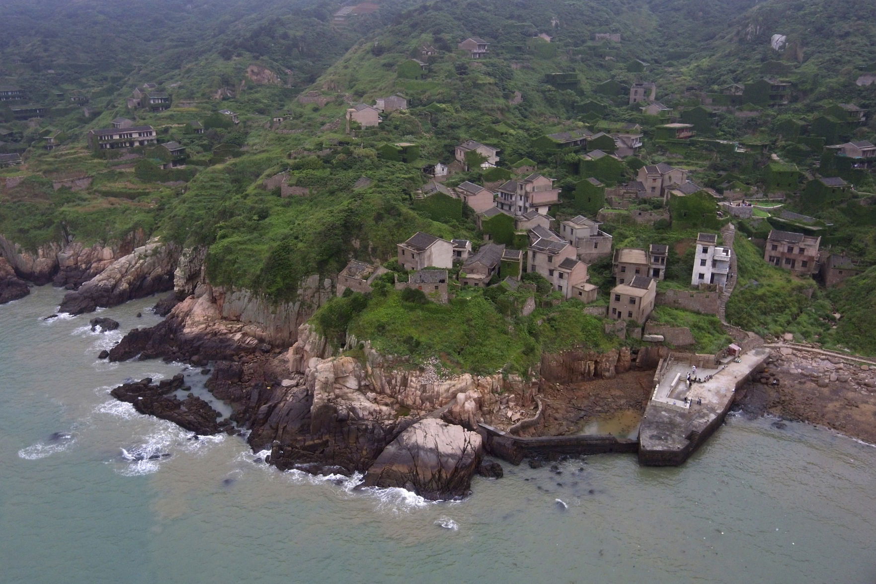 China Travel Ghost Village